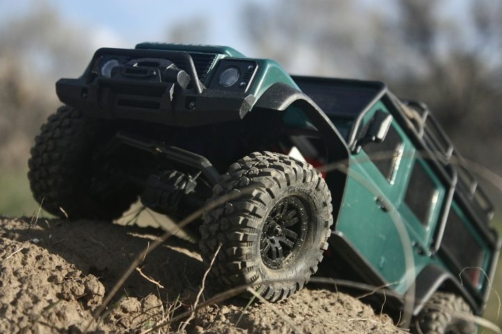 RC Crawler Trucks vs. Monster Trucks: Key Differences Explained