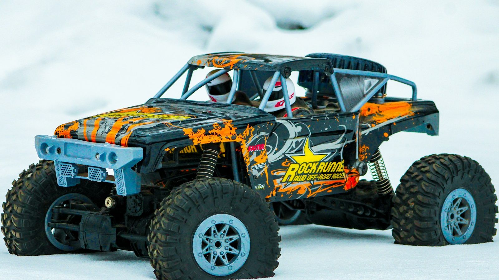 Traxxas Rustler 4X4 VXL Review: The Best All-Round Basher?